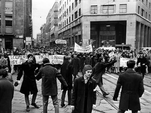 Le troppe ambiguità di quel lungo anno di finta rivoluzione