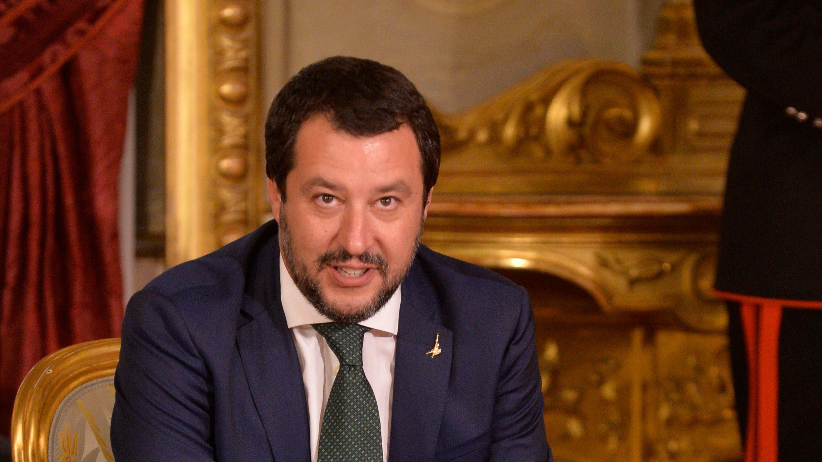 Governo pieno di lombardi e Bocconi Salvini a Palazzo, la felpa non serve più