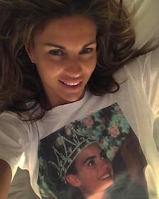Martina Colombari hot, fisico esplosivo al mare 14