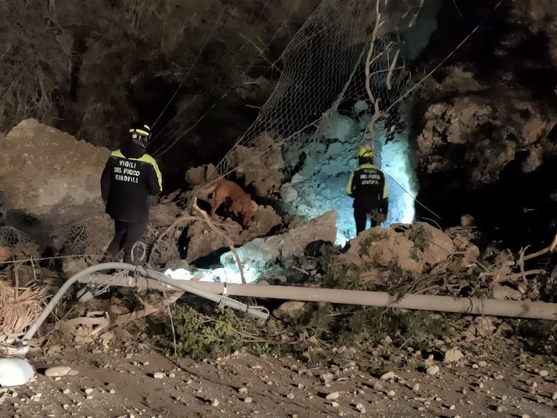 Crolla parete rocciosa su vecchia Aurelia, paura a Ventimiglia 5
