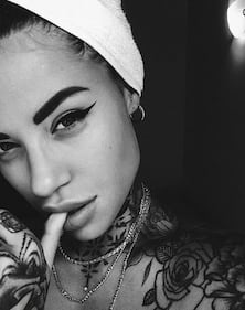 Zoe Cristofoli, le immagini più sexy 6