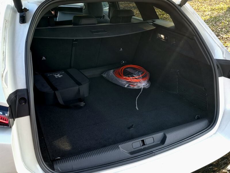 Peugeot 308 SW, guarda le foto 17