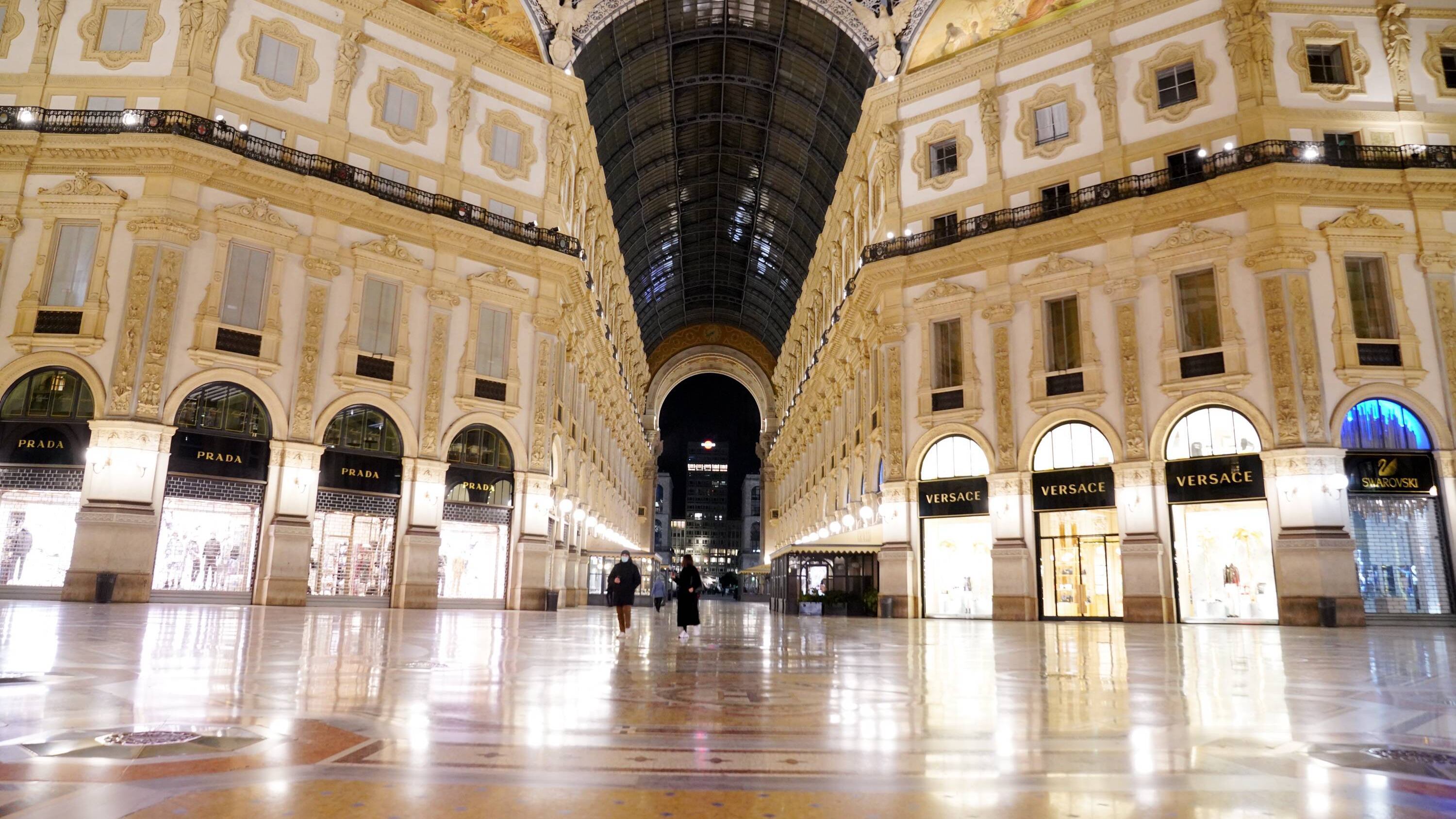 Niente sconti in Galleria? Pure il Pd bacchetta Sala