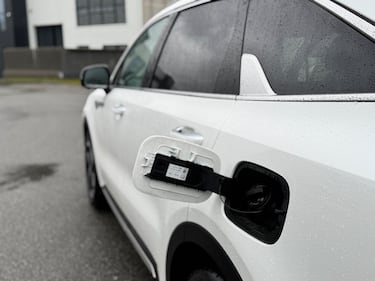 KIA Sorento HEV 2025: guarda la gallery del SUV 7 posti ibrido full 15
