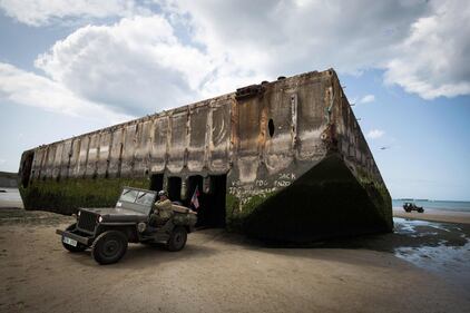 D-Day, le celebrazioni sulle spiagge dello sbarco 9