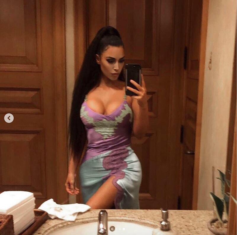 Kim Mardashian sexy su Instagram: foto 4