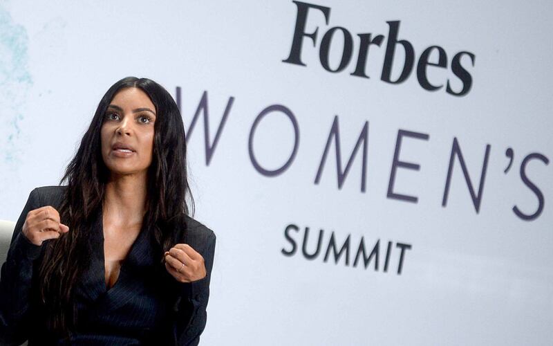 Kim Kardashian sexy, parla per le donne 14