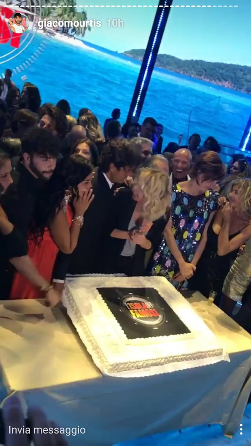 I festeggiamenti a telecamere spente 1