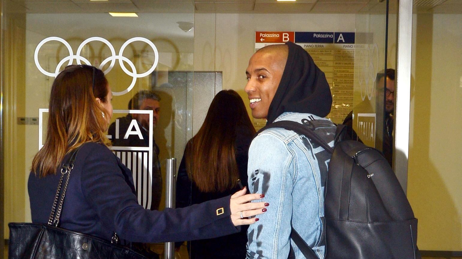 Ashley Young a Milano: il giocatore del Manchester United firma per l'Inter