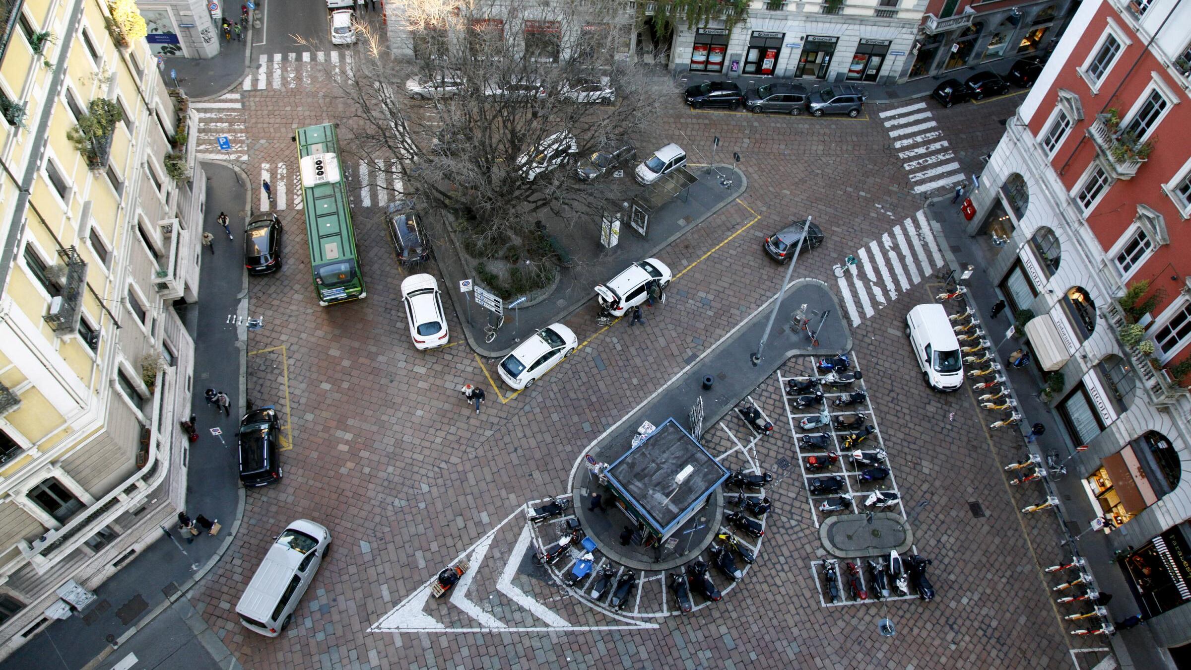 Trenta rilanci e 52 milioni per largo Treves