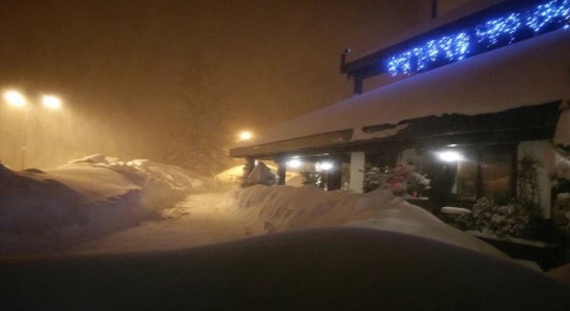 Rigopiano, le foto dell'albergo travolto dalla valanga 1