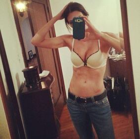 Instagram e Twitter, tra le vip spopola il "selfie" nudo 7