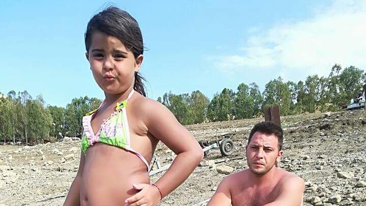 "Le ho dato io la cintura". Il dolore del padre di Antonella