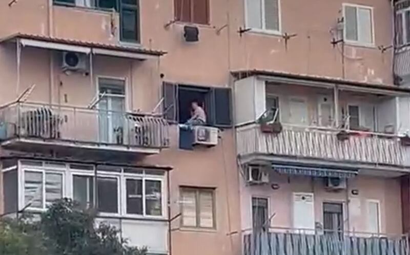 Sparatoria a Napoli, fermo immagine Fanpage
