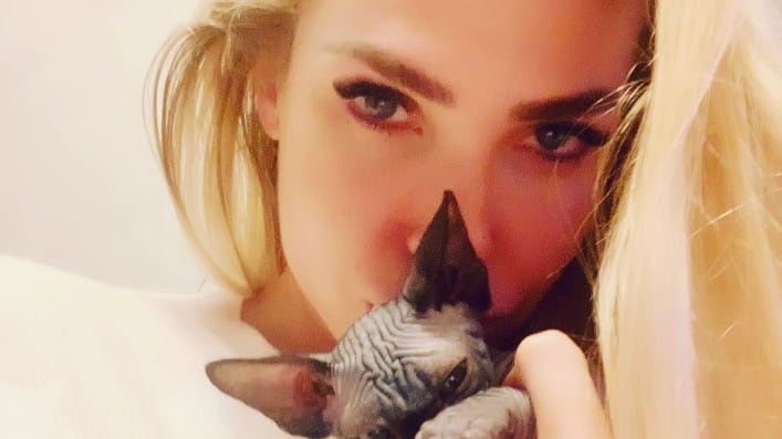 Scomparso e poi ritrovato il gatto della Blasi. Sul web si scatenano: "Colpa di Totti"
