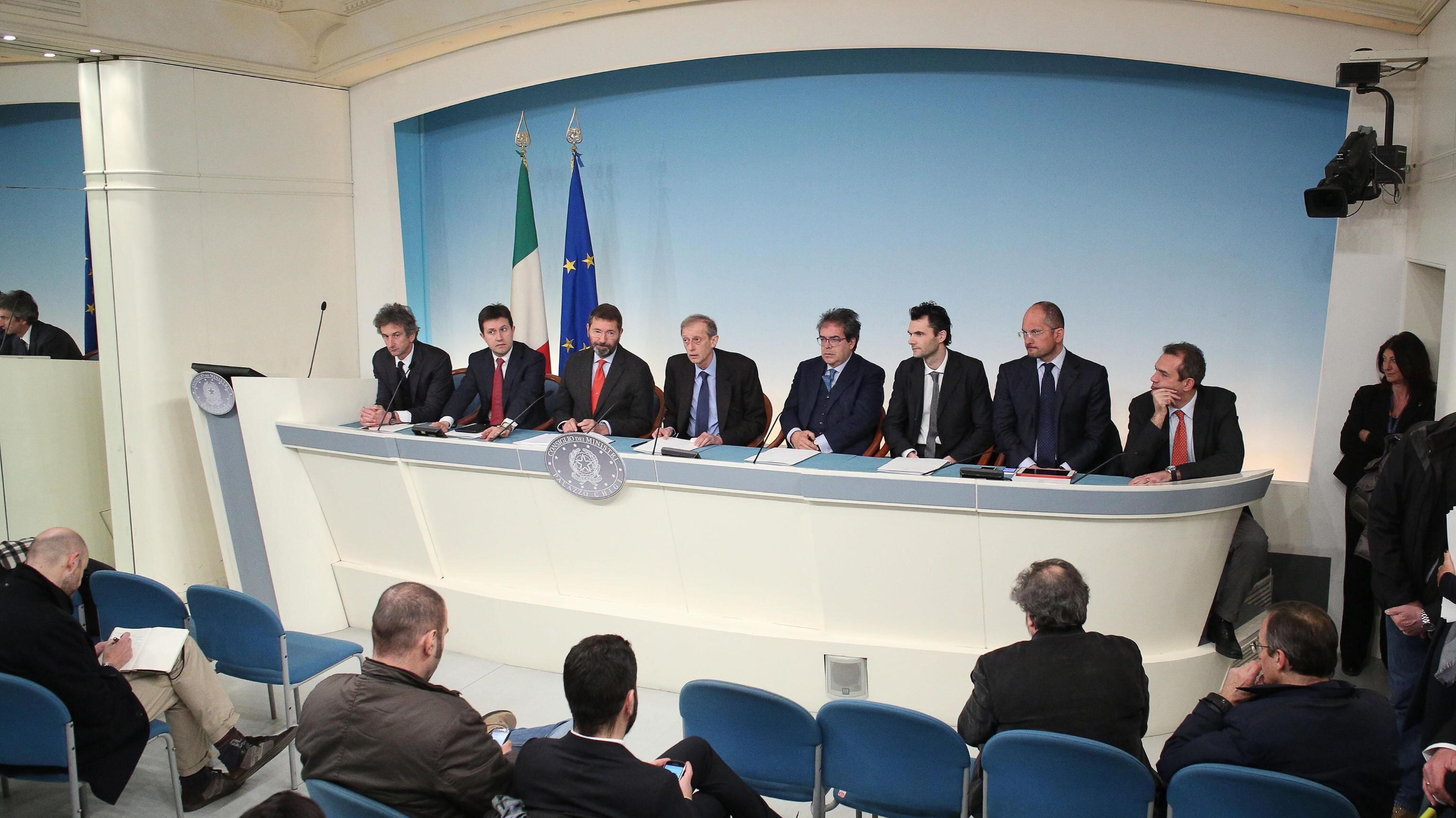 Sul Def Renzi tranquillizza i comuni: "Non ci saranno ulteriori tagli"