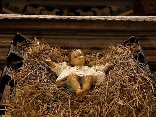 "Non vogliamo turbare le altre religioni". E le scuole censurano il Natale