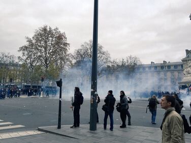 Parigi, scontri tra manifestanti e polizia 2