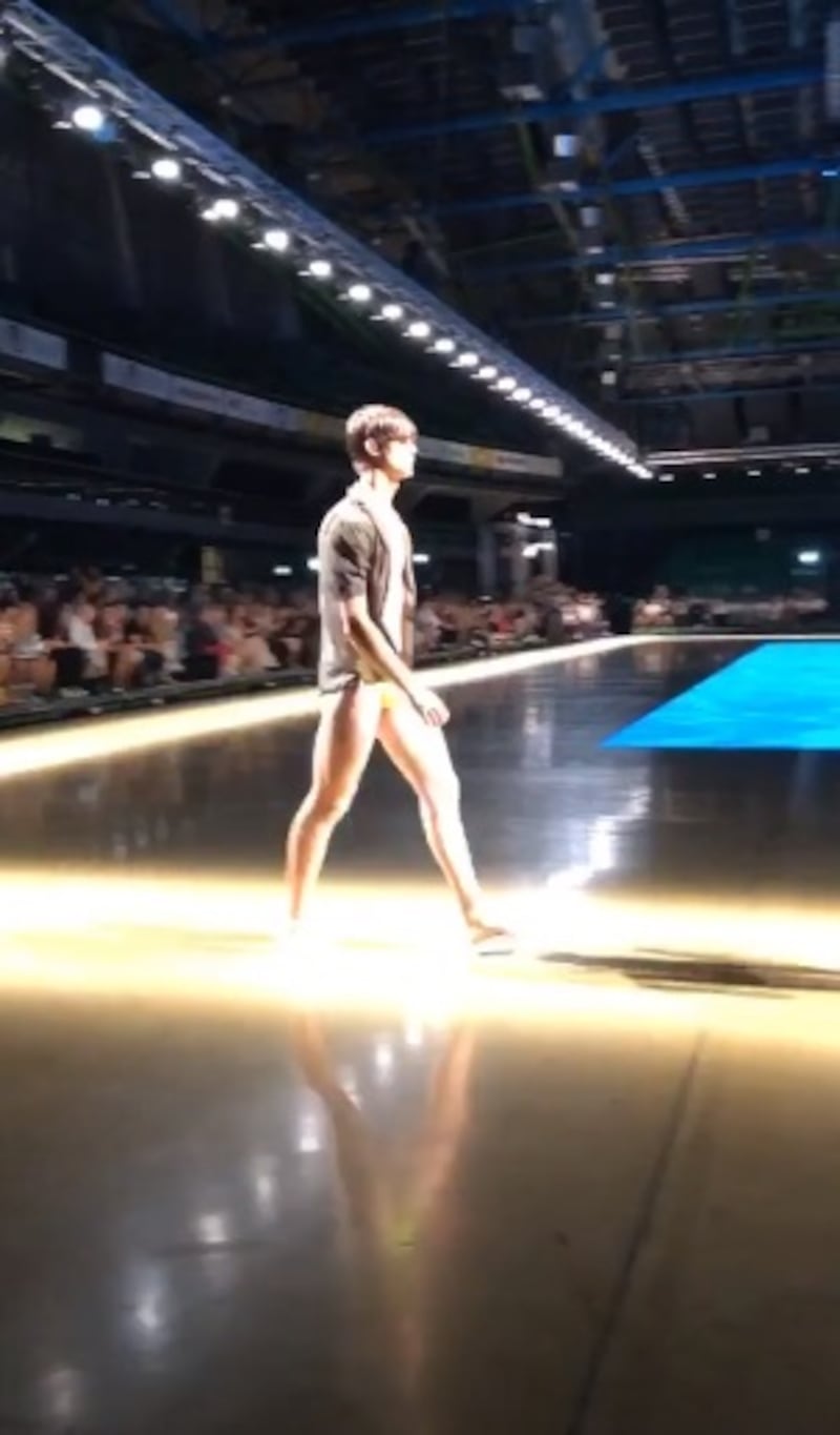 Leonardo Tano, il figlio del porno attore Siffredi sfila a Pitti Uomo 4