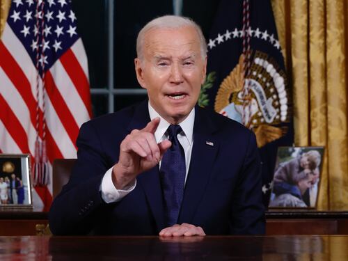 "Se continua ad attaccarci reagiremo": Biden avverte l'Iran