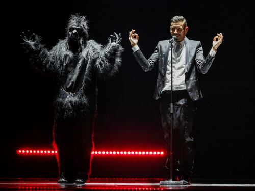 La "scimmia" di Francesco Gabbani va "in pensione"