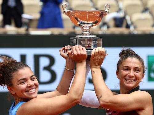 Errani e Paolini incantano Parigi