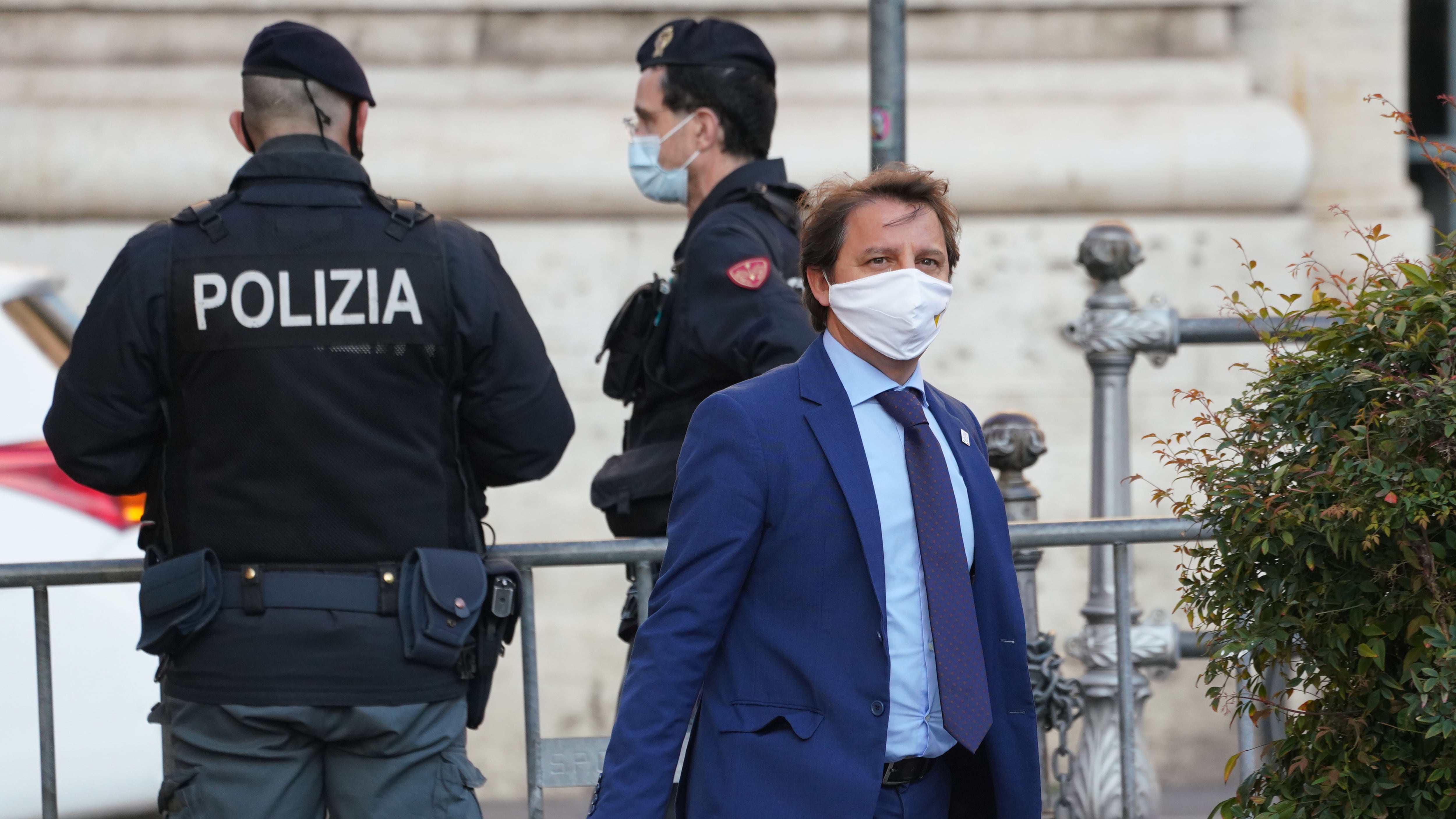 Le grandi priorità di Tridico: "Reddito 5s a tutti i migranti"