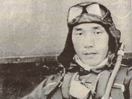 Bombardò gli Usa, vent’anni dopo divenne una star per gli americani