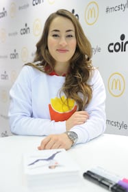 Carlotta Ferlito presenta la sua collezione firmata Mc Donald's