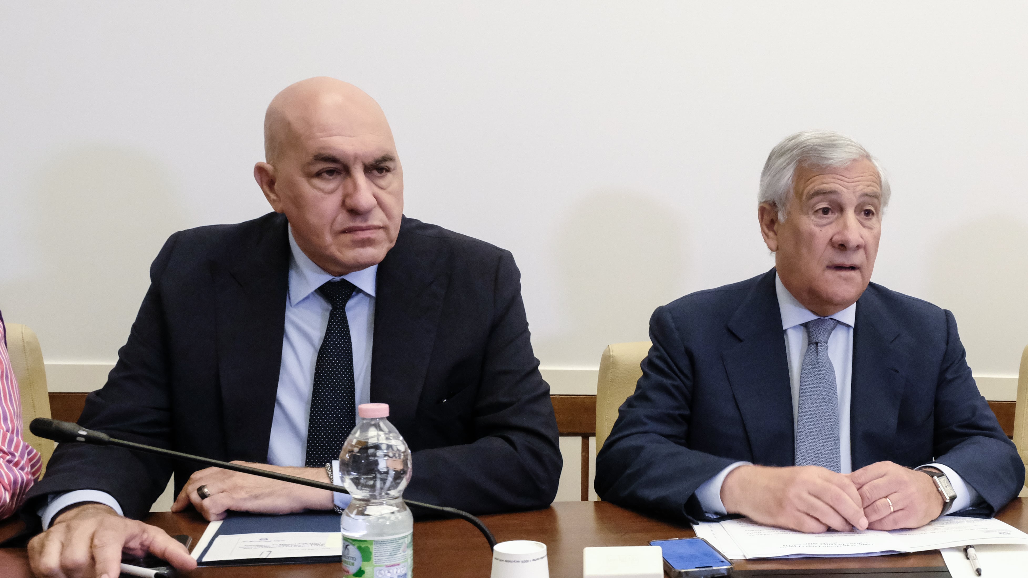 Spese militari, il 5% del Pil "compatibile con il bilancio"