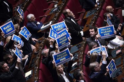 Marò, protesta di Forza Italia 2