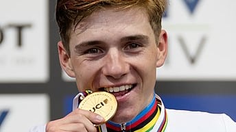 San Sebastian a Evenepoel. Il ciclismo ora hail suo Marquez