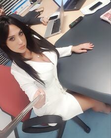 Marika Fruscio sexy in rosso  6