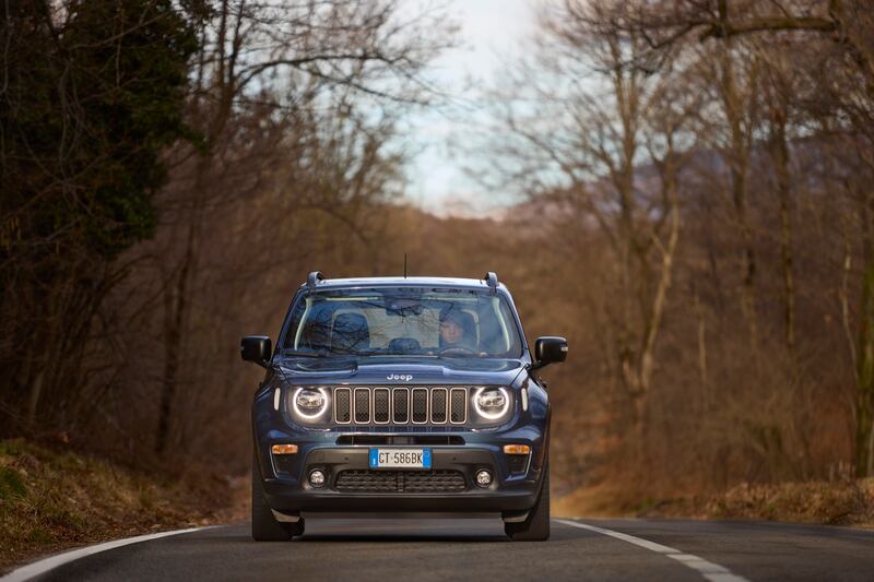 Jeep Renegade MHEV 2024: la gallery del restyling con più tecnologia e qualità 5