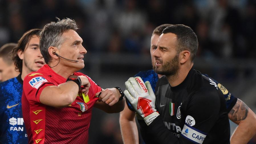 La frase di Handanovic che gela Sarri: "Perché non hai fatto come lui...?"