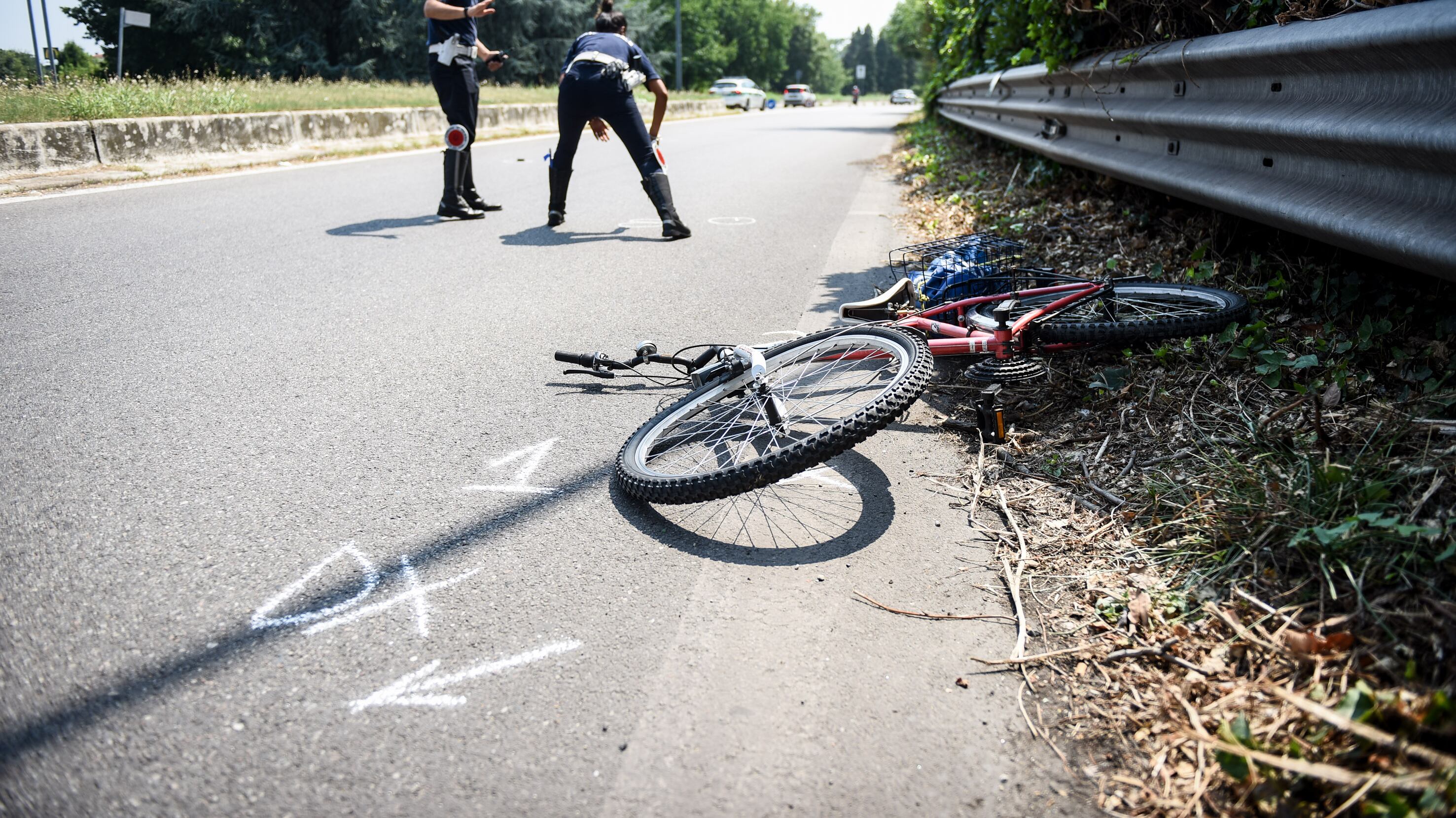 Una mattina d'agosto il morto senza nome e neppure giustizia