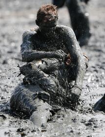Arrivano le Mudflat Olympics, le Olimpiadi del fango 3