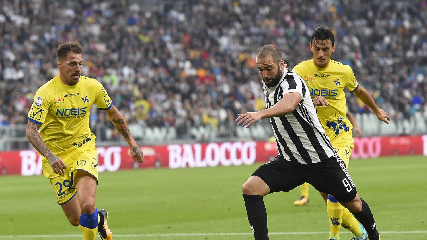 La Juventus si prepara bene per il Barcellona: secco 3-0 al Chievo