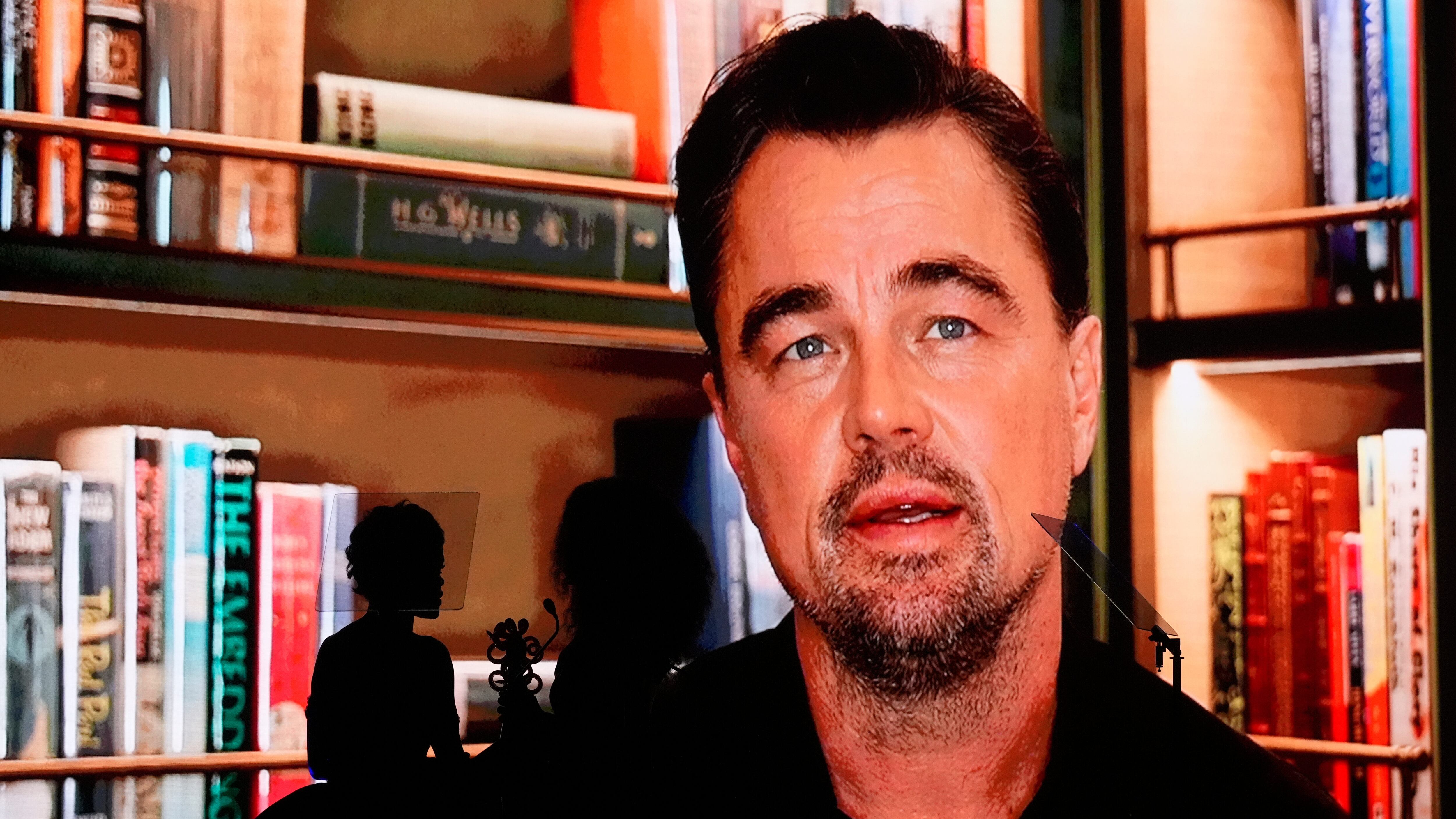 Crisi in Venezuela, Leonardo DiCaprio bloccato ai Caraibi sullo yacht di Bezos: ecco perché