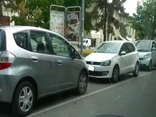 Furbetti della sosta? Adesso ci pensa l'AI: grazie alla scansione si potranno scoprire tutte le irregolarità