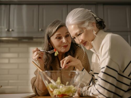 Over 65 e alimentazione: la dieta ricca di nutrienti ideale per la salute e per il corpo