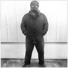 L'ultima provocazione di Ai Weiwei: la maschera antigas 2