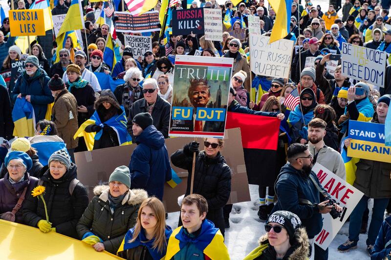 Ucraina, terzo anniversario di guerra. I leader occidentali al cospetto di Zelensly 13