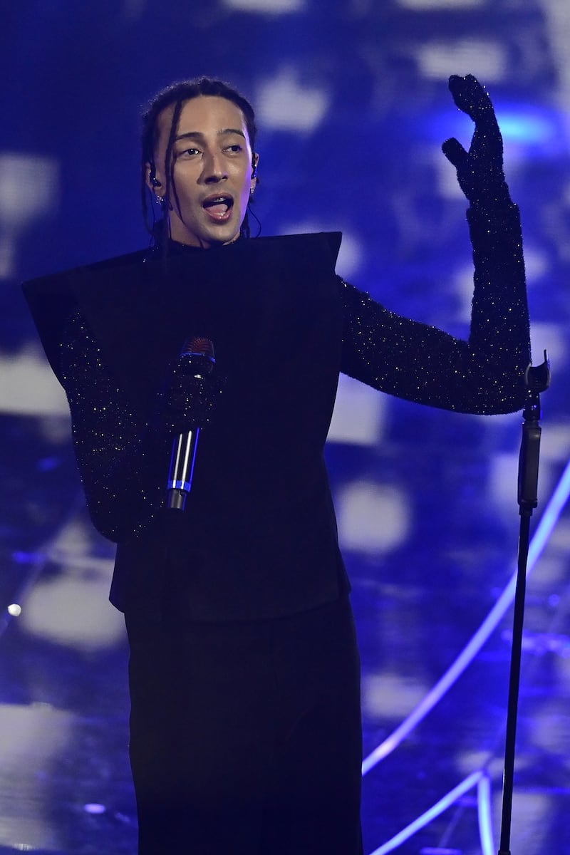 Sanremo 2024: ecco il look della finalissima del Festival di Ghali 7