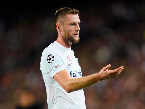 Il Psg fa marcia indietro per Skriniar: resta all'Inter fino a giugno