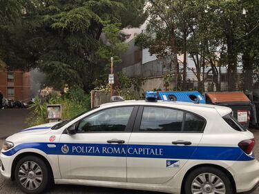 La rivolta dei migranti a Torre Maura: fuoco nel centro d'accoglienza 1