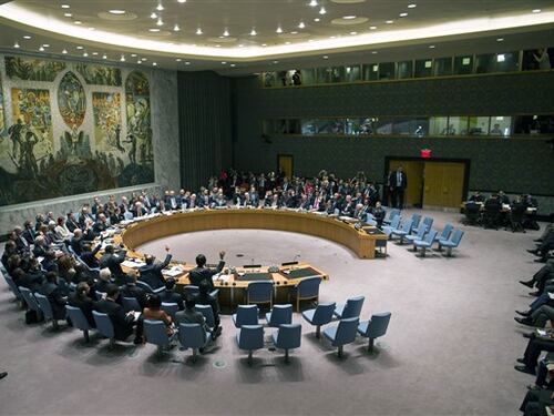 Le conseguenze degli attentati di Parigi: l'Onu sospende la sovranità della Siria