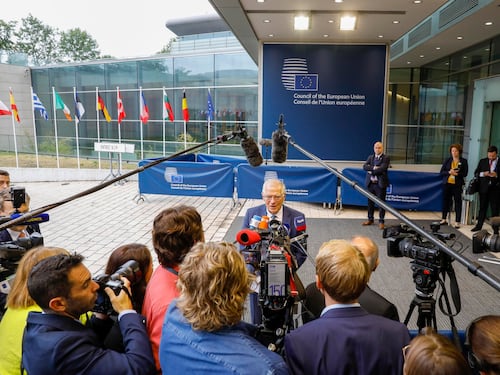 Avanti con armi e fondi. L'Ue non abbandona Kiev. "Ora tregua per il grano"