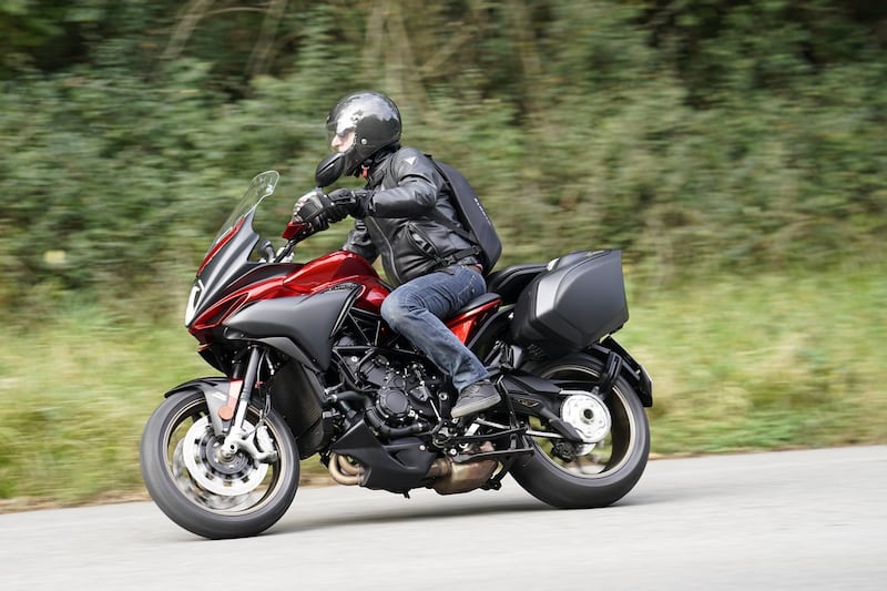 Emozioni a Schiranna con MV Augusta, guarda le foto del test drive 8