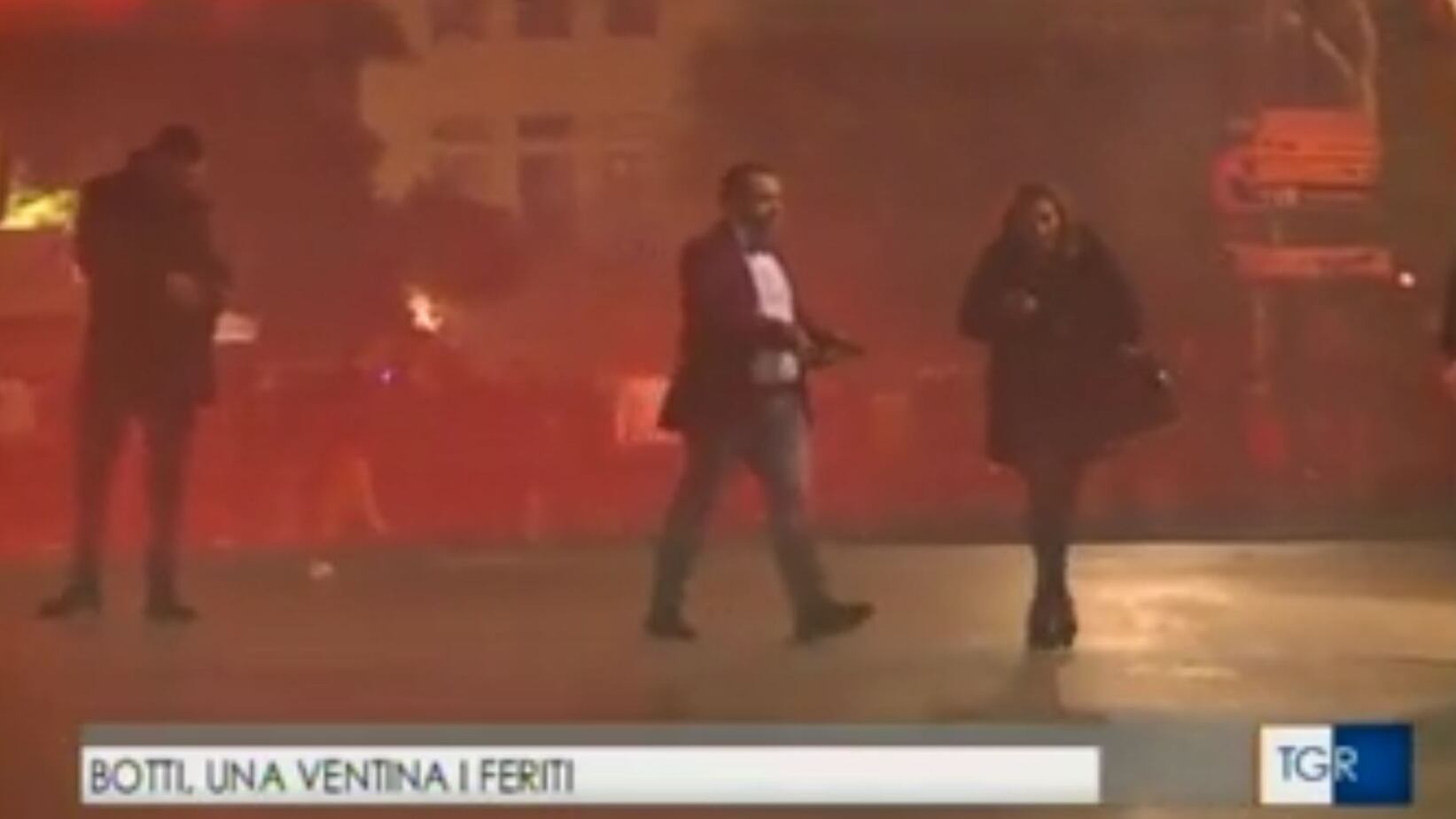 Palermo, follia di Capodanno: uomo spara nella piazza blindata